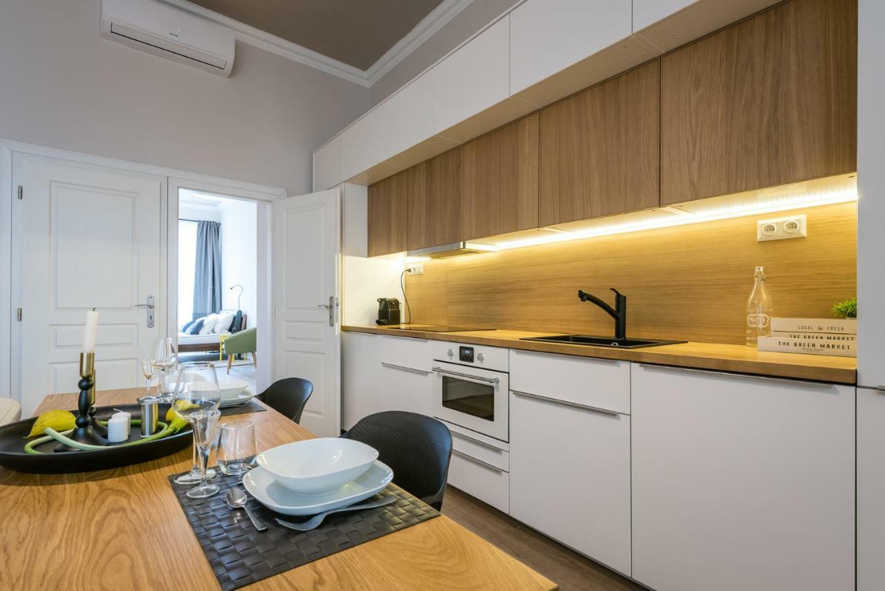 H75 Apartments Kosice Centre Bagian luar foto
